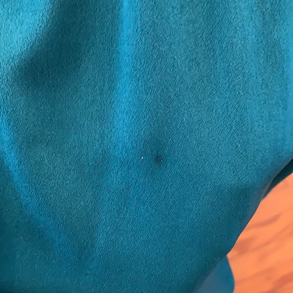 Green sleeveless top - Picture 4 of 4